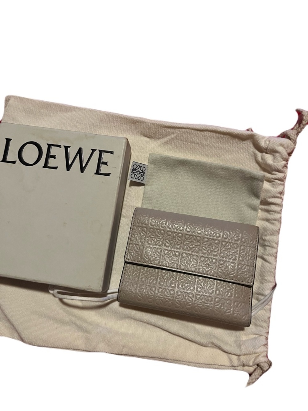 ⚜️ Loewe Repeat Anagram Compact Tri-Fold Wallet in Greige with COA